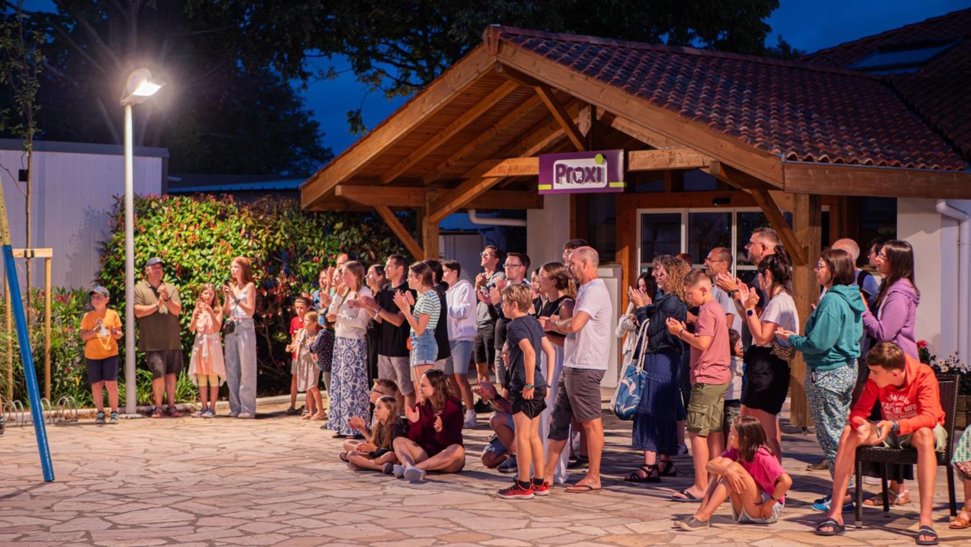 Camping Domaine Berrua - Maeva Selection Бидар Екстериор снимка